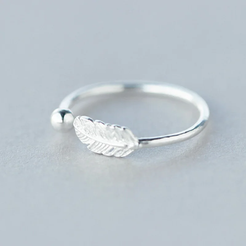 Women's Lovely Leaf-shaped Sterling Silver Ring