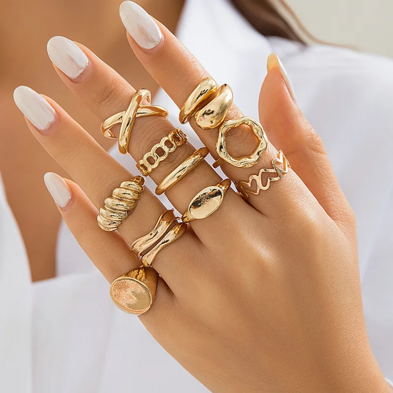 Twist Hollow Cross Chain Ring
