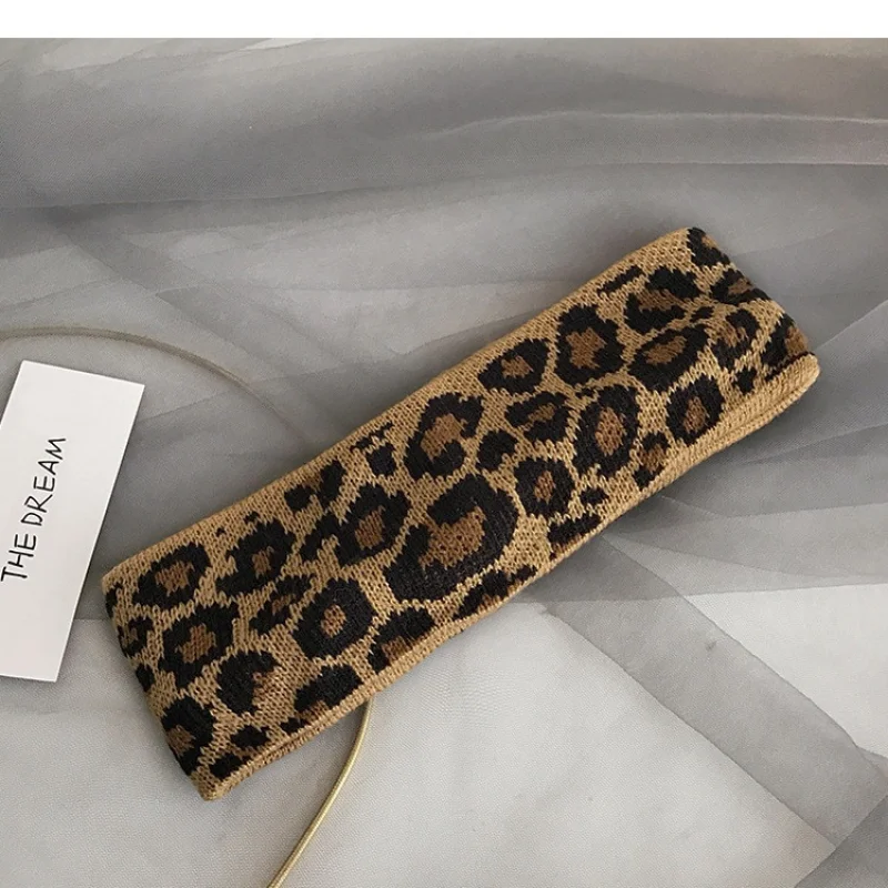 Retro Fashion Leopard Knit Headband With Wash Face Wide Side