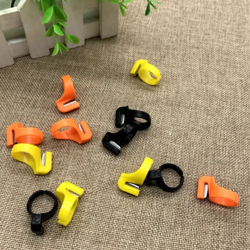 Fishing line cutter