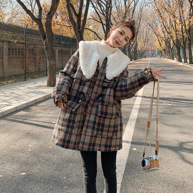Mid-length Thick Lamb Hair Pie Overcoming The Waist And Velvet Plaid Jacket