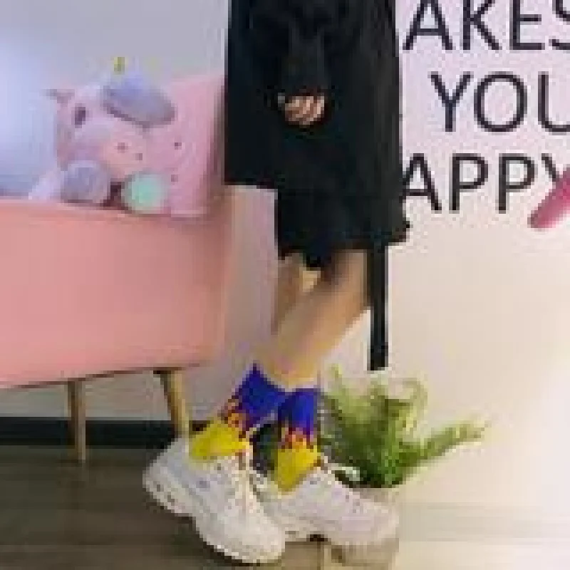 FLAMING BABE SOCKS