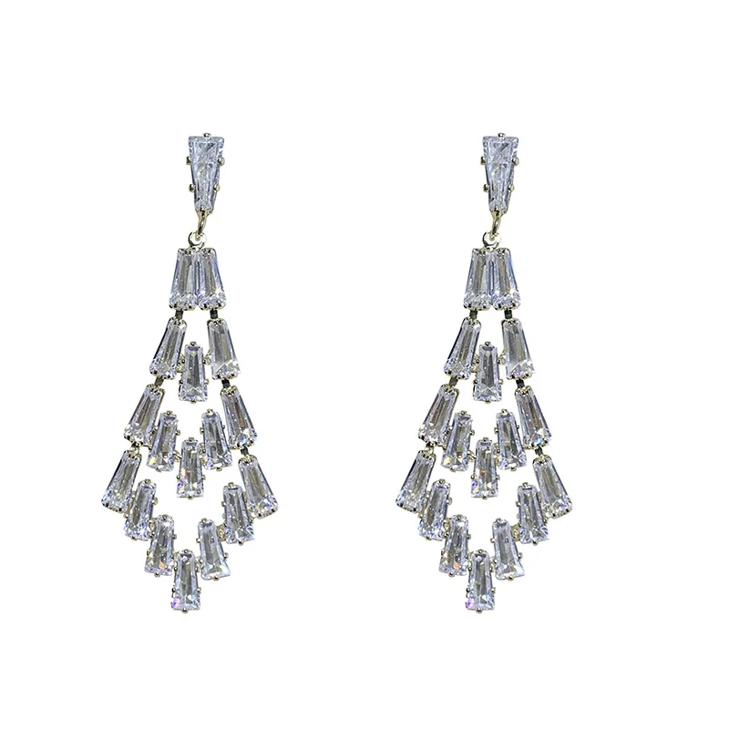 Hollow Zircon Super Sparkling Earrings